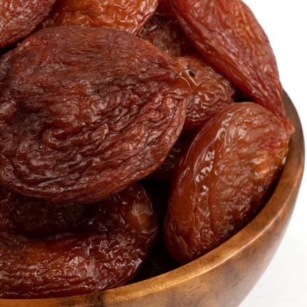 Слива красная сушеная из Армении