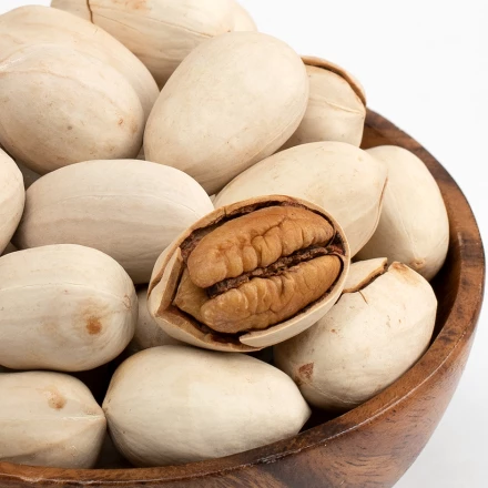 Пекан в скорлупе жаренный с ванилью