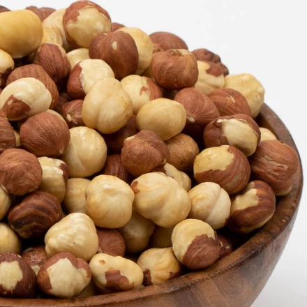 Фундук бланшированный обжаренный