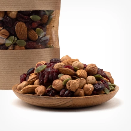 Фруктово-ореховая смесь с клюквой